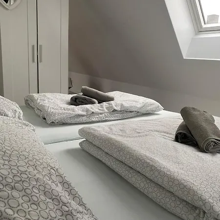 Gaestehaus Boenebuettel-nahe Neumuenster Netflix Apartament